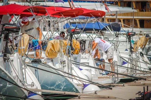 Oceanis 35 - Boatscribe.com