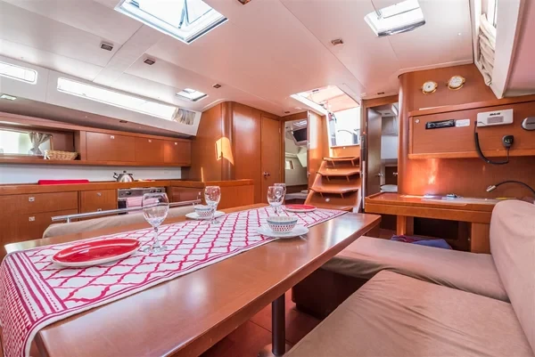 Oceanis 48 - Boatscribe.com