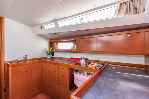 Oceanis 48 - Boatscribe.com