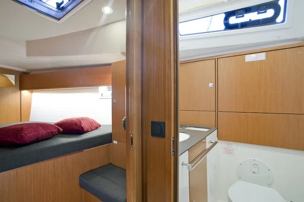 Bavaria 46 Cruiser - Boatscribe.com