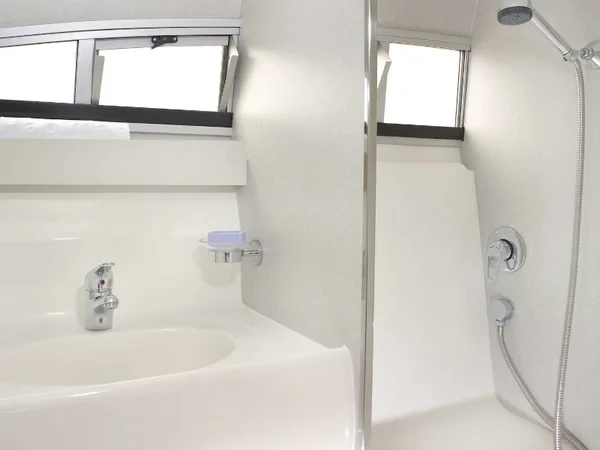 Europa 300 - Boatscribe.com