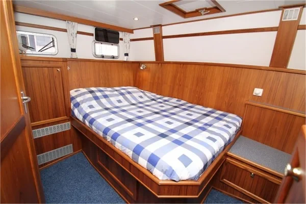 Kotterjacht 1070 - Boatscribe.com