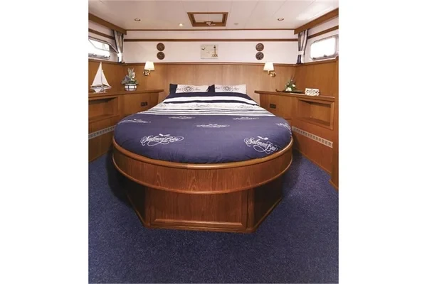 Kotterjacht 1070 - Boatscribe.com