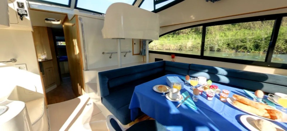 Le Boat Caprice - Boatscribe.com