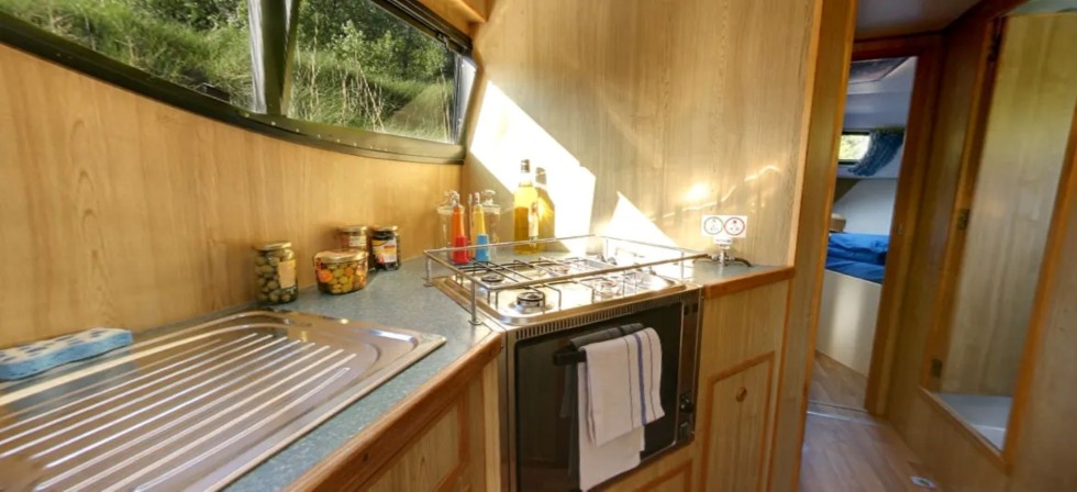 Le Boat Caprice - Boatscribe.com