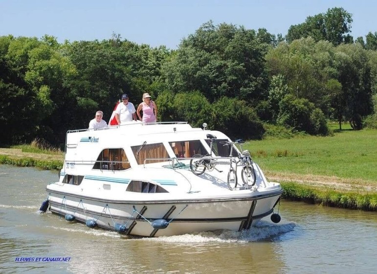 Le Boat Clipper - Boatscribe.com
