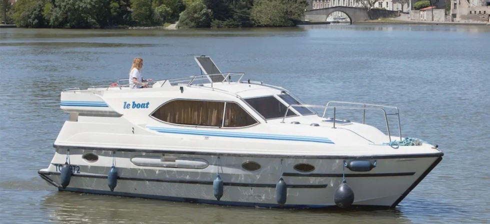 Le Boat Countess - Boatscribe.com