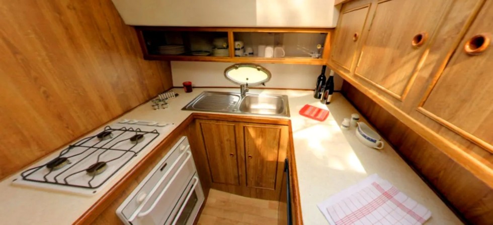 Le Boat Countess - Boatscribe.com