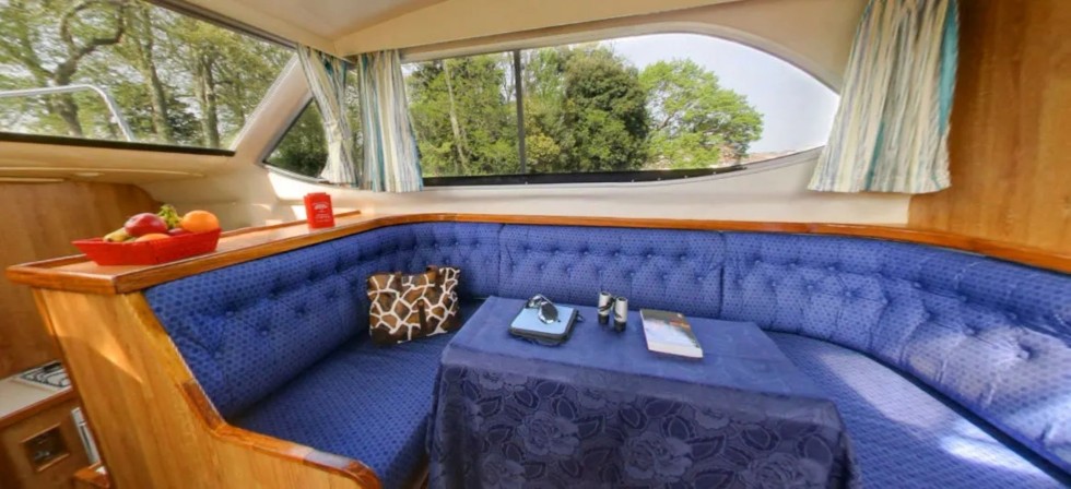 Le Boat Countess - Boatscribe.com