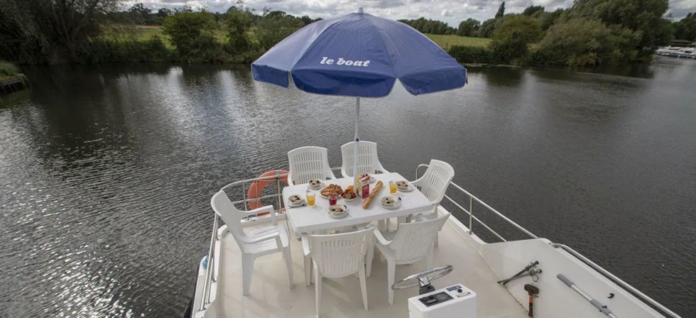 Le Boat Crusader - Boatscribe.com