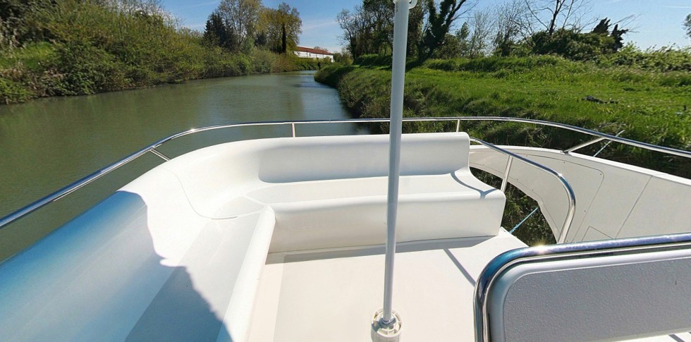 Le Boat Elegance - Boatscribe.com