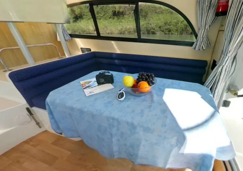 Le Boat Elegance - Boatscribe.com