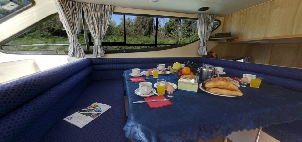 Le Boat Magnifique - Boatscribe.com