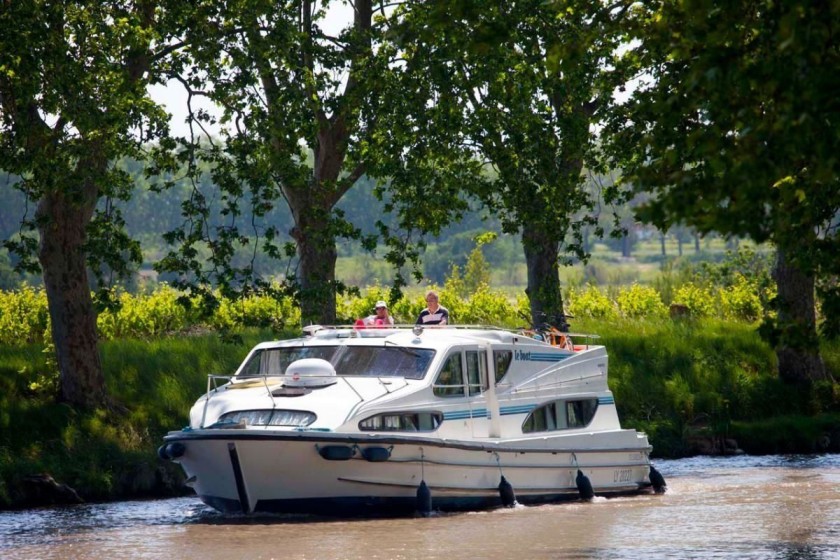 Le Boat Magnifique - Boatscribe.com