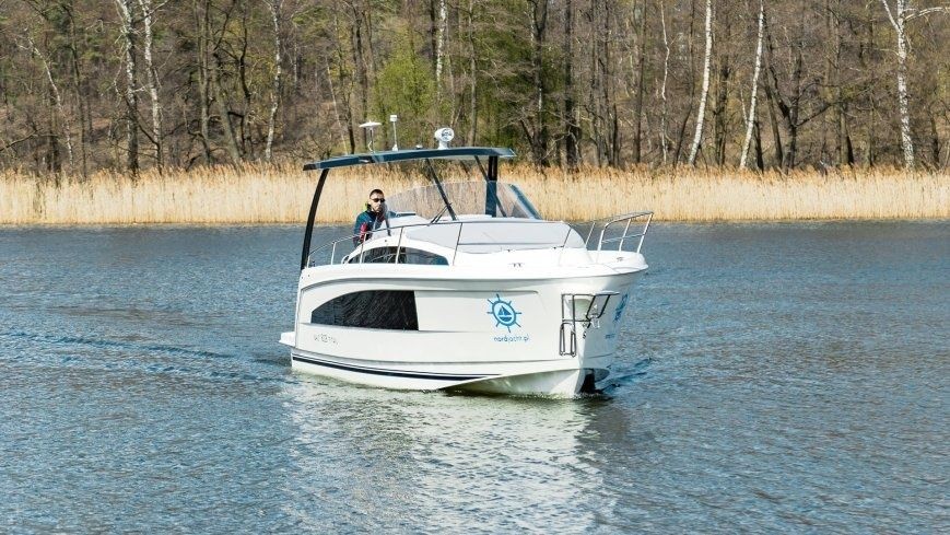 Balt 818 Tytan - Boatscribe.com