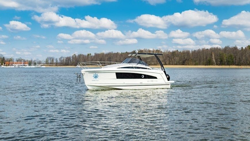 Balt 818 Tytan - Boatscribe.com