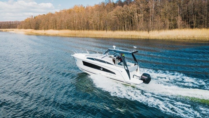 Balt 818 Tytan - Boatscribe.com