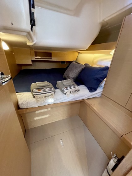 Dufour 430 - Boatscribe.com