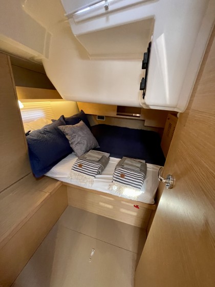 Dufour 430 - Boatscribe.com