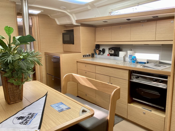 Dufour 430 - Boatscribe.com