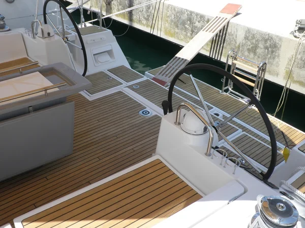 Oceanis 45 - Boatscribe.com