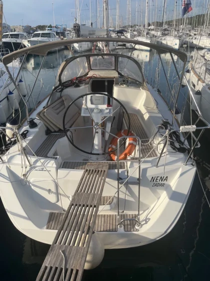 Sun Odyssey 33i - Boatscribe.com