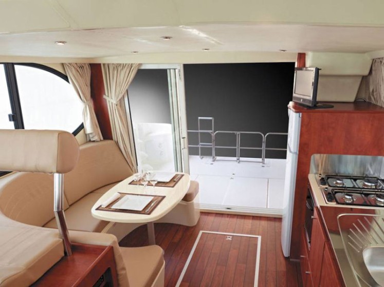 Estivale Quattro S - Boatscribe.com