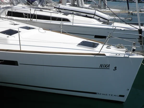 Oceanis 45 - Boatscribe.com