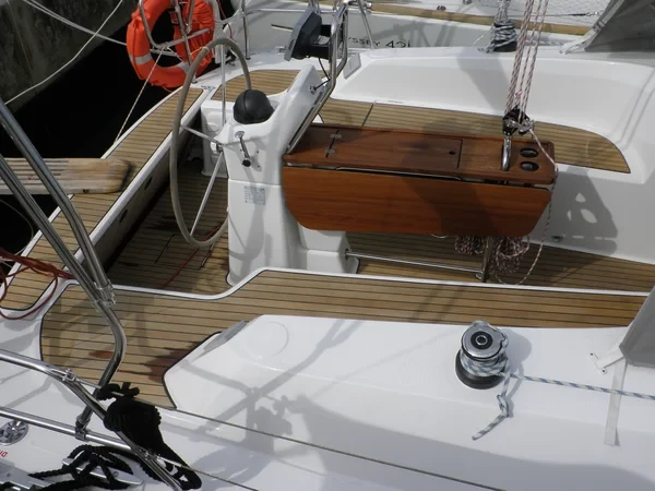 Bavaria 33 Cruiser - Boatscribe.com