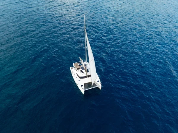 Helia 44 - Boatscribe.com