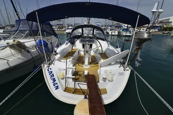 Sun Odyssey 32 - Boatscribe.com