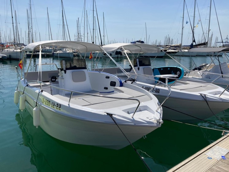 Astilux AX 600 Open - Boatscribe.com