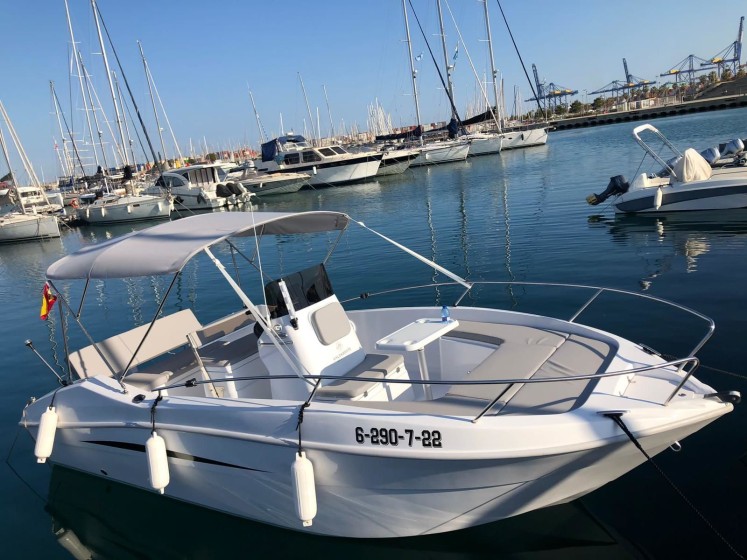 Astilux AX 600 Open - Boatscribe.com
