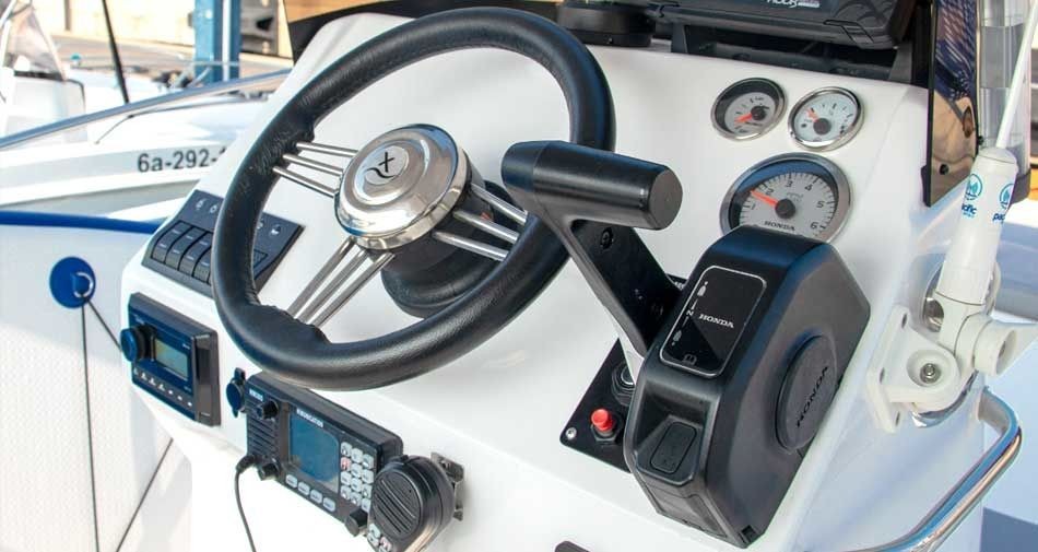 Astilux AX 600 Open - Boatscribe.com