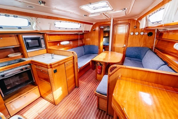 Bavaria 38 Cruiser - Boatscribe.com