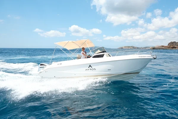 Ayros XA 24 Walkaround - Boatscribe.com