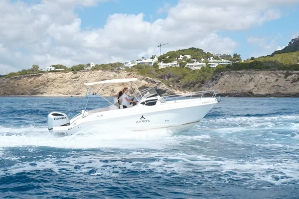 Ayros XA 24 Walkaround - Boatscribe.com