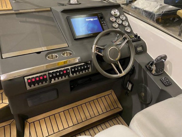 Windy 31 Zonda - Boatscribe.com