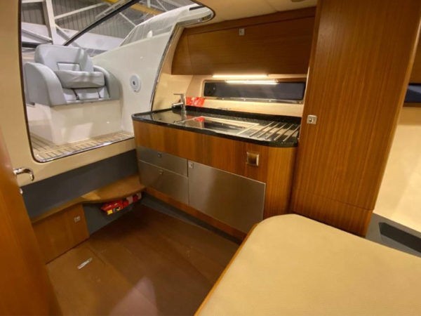 Windy 31 Zonda - Boatscribe.com