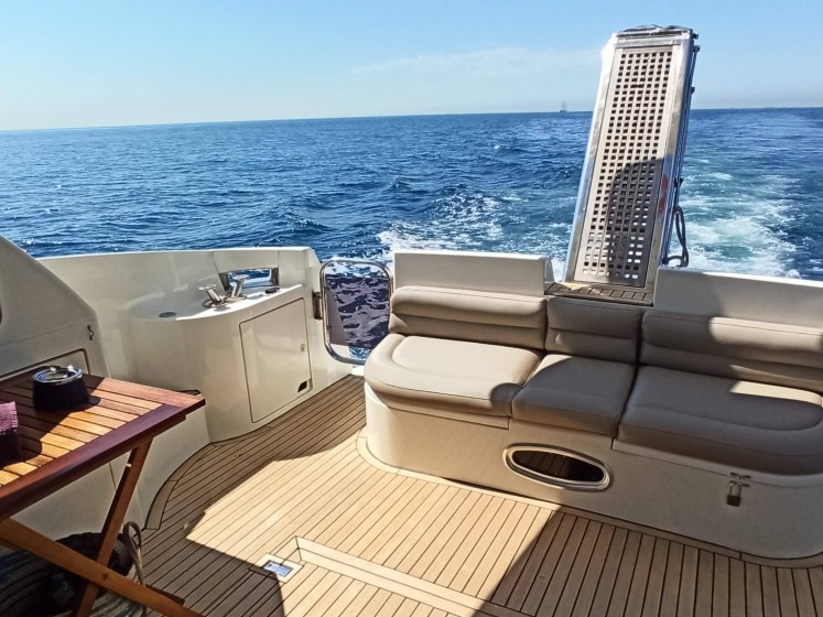 Azimut 46 - Boatscribe.com