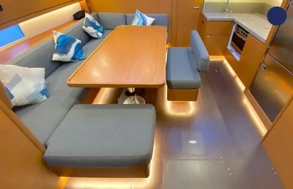 Dufour 470 - Boatscribe.com