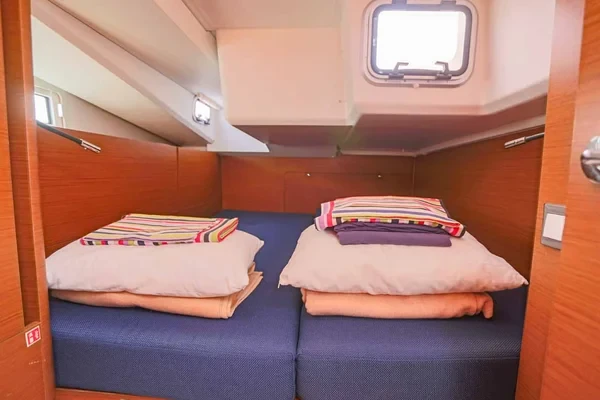 Sun Odyssey 440 - Boatscribe.com