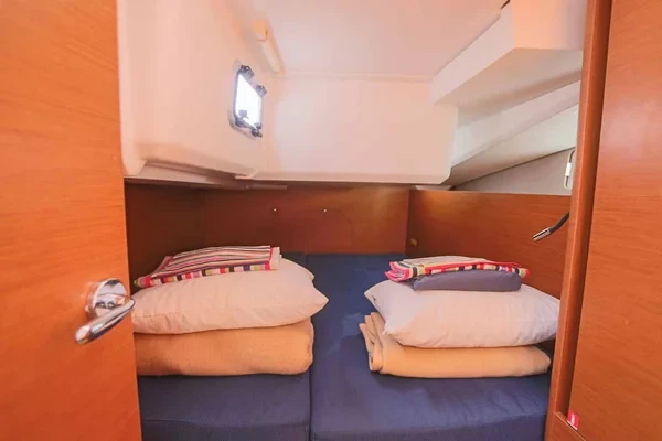 Sun Odyssey 440 - Boatscribe.com