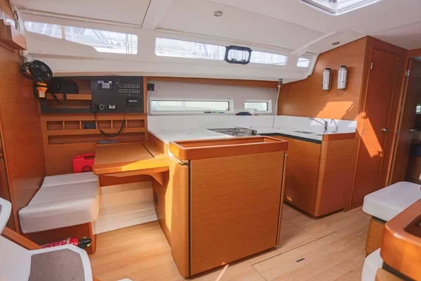Sun Odyssey 440 - Boatscribe.com