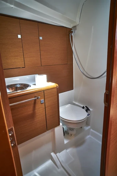 Sun Odyssey 449 - Boatscribe.com
