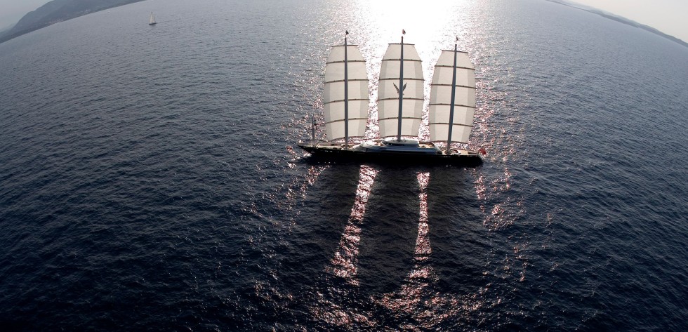 Perini Navi 288 - Boatscribe.com