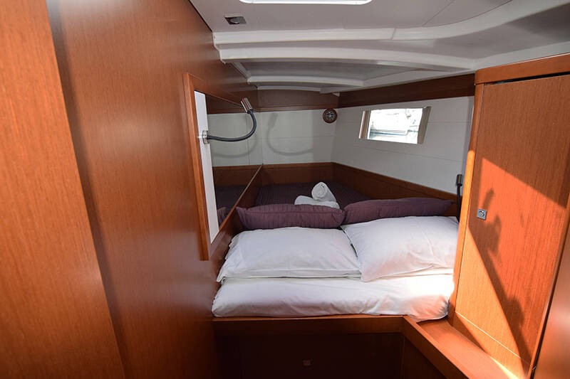 Oceanis 48 - Boatscribe.com