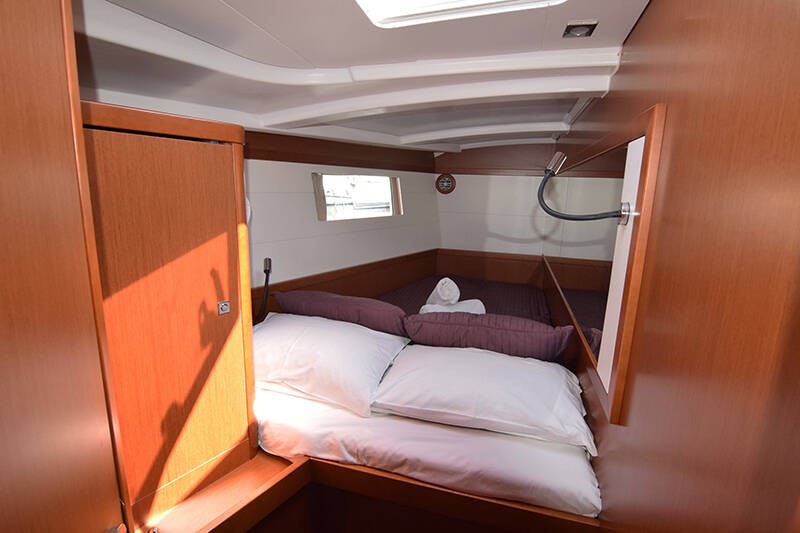 Oceanis 48 - Boatscribe.com