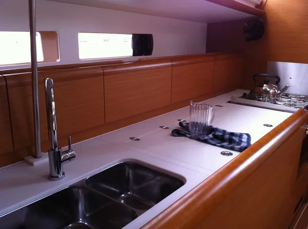 Sun Odyssey 469 - Boatscribe.com