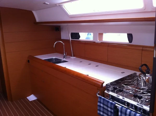 Sun Odyssey 469 - Boatscribe.com